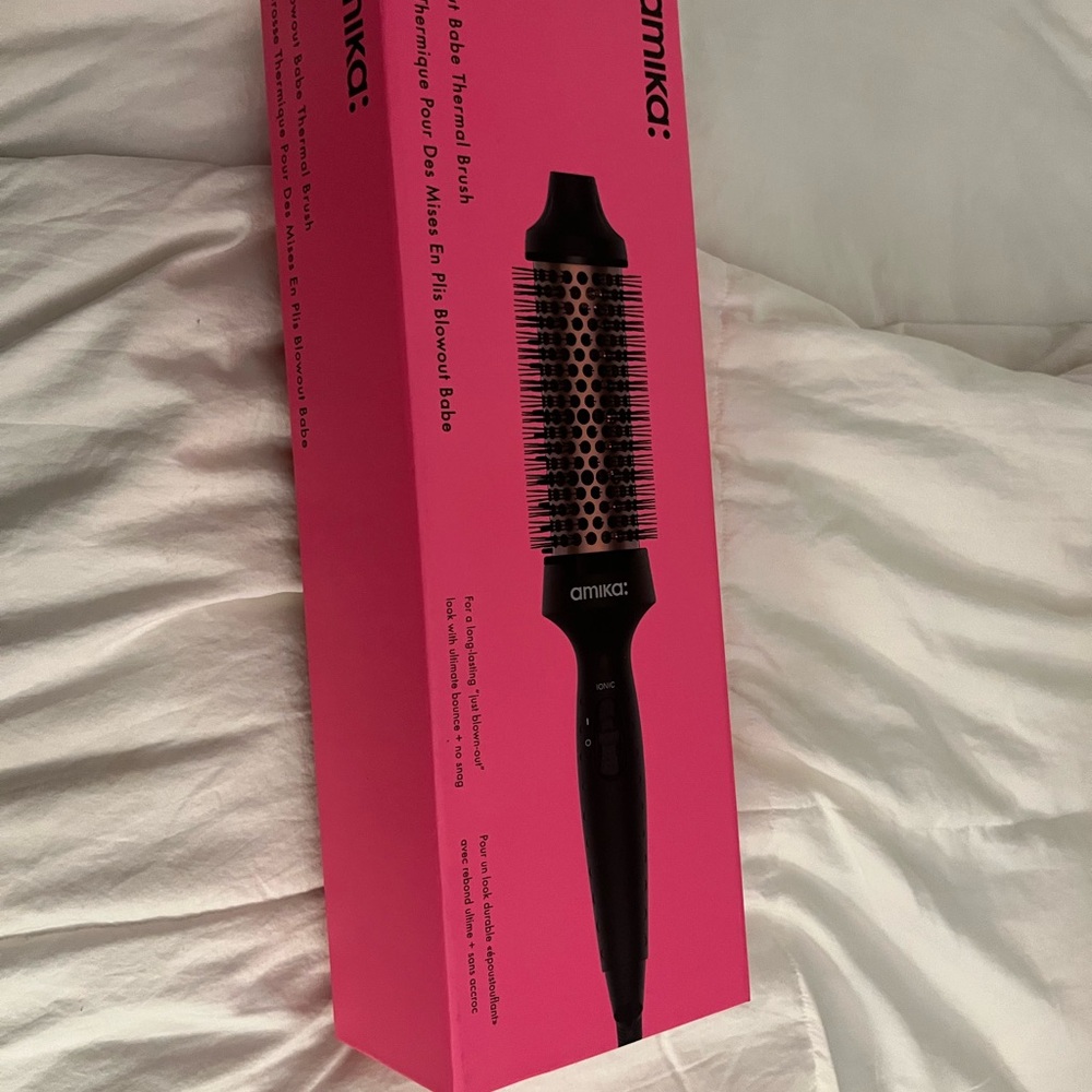 Amika Blow Dryer Brush in Vibrant Pink and Black